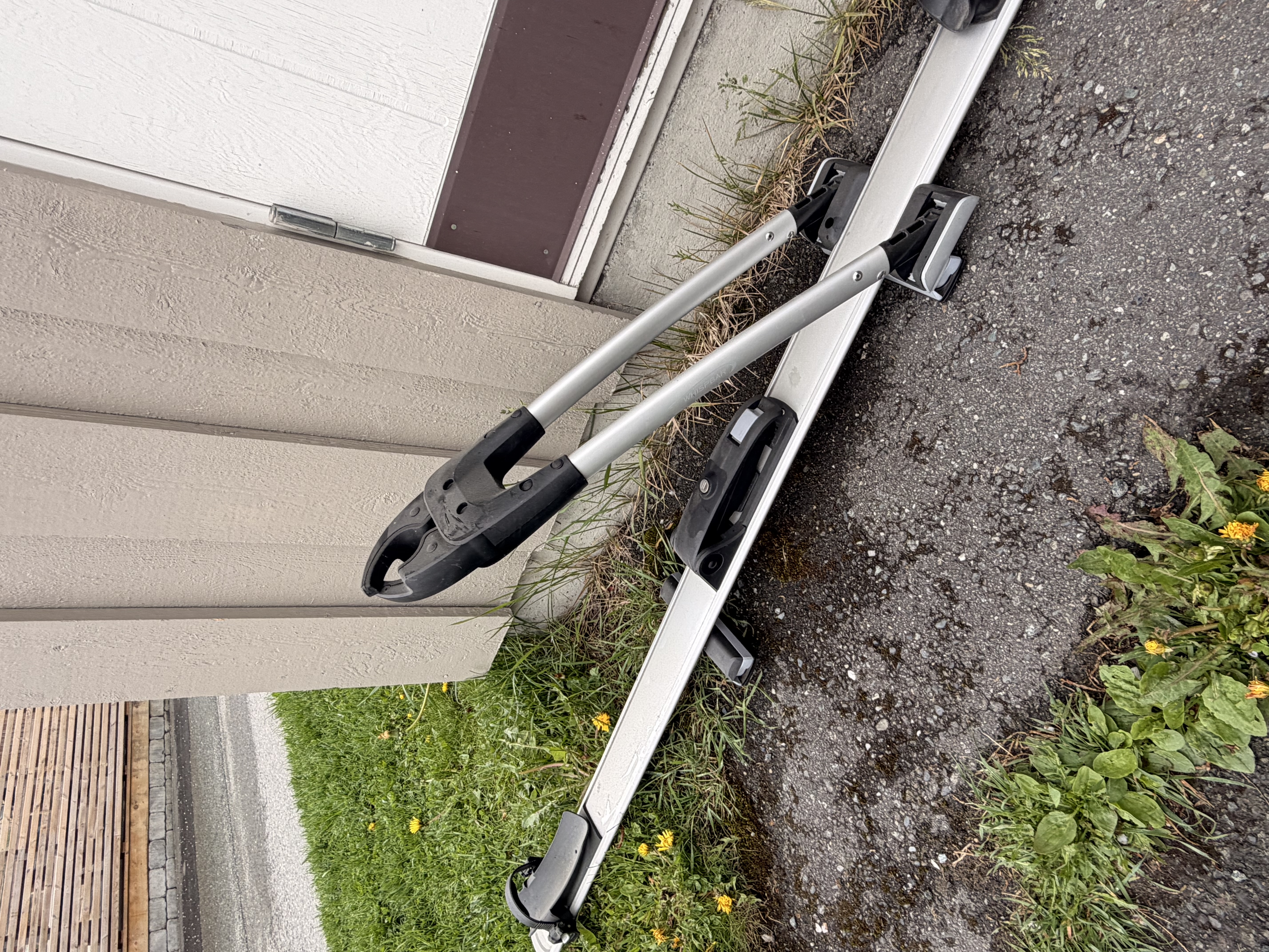 Sykkelstativ — whispbar takmontert sykkelholder