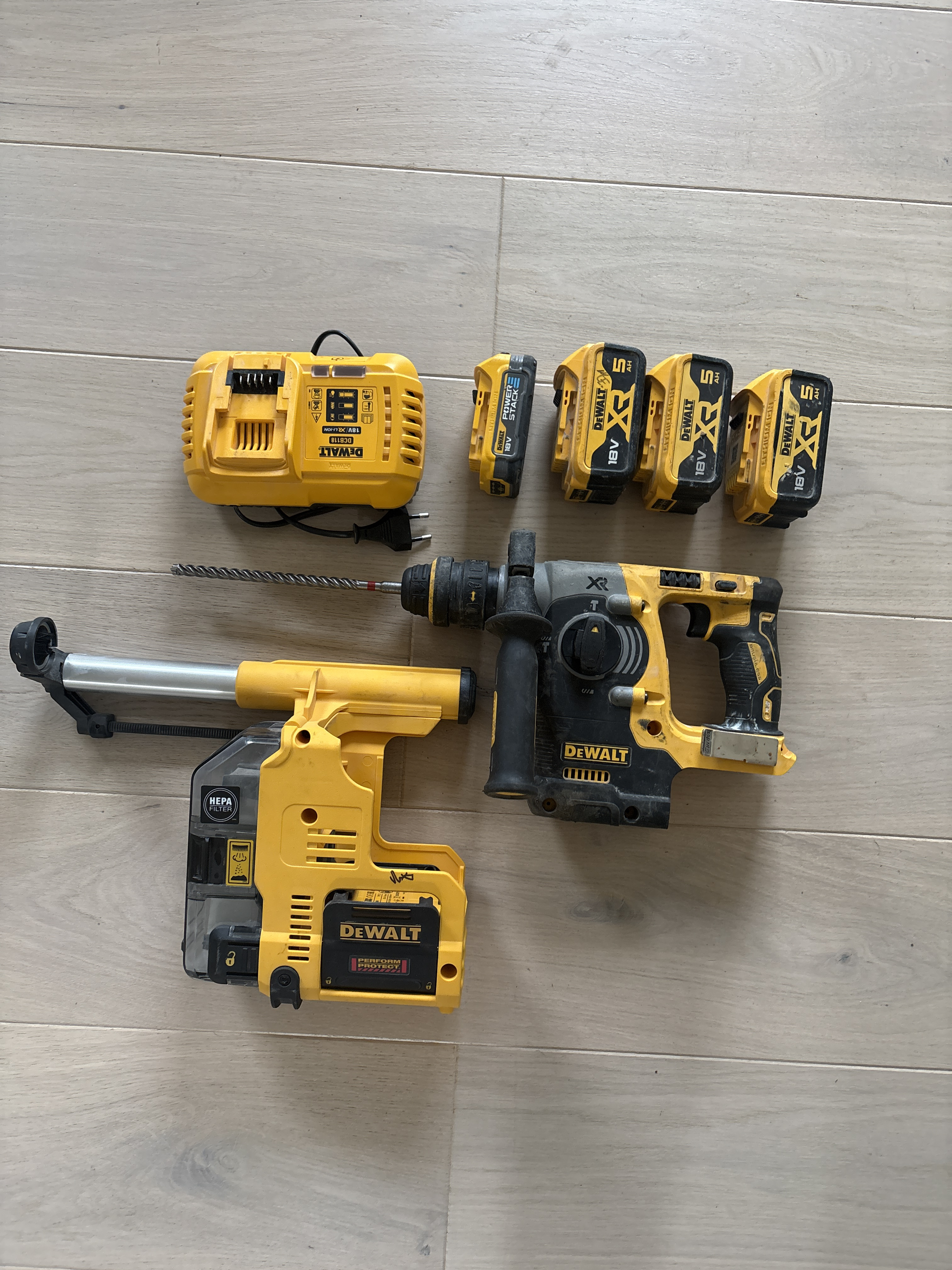 Borrhammare dewalt 18v + dammutsug | sds+ | borra utan damm