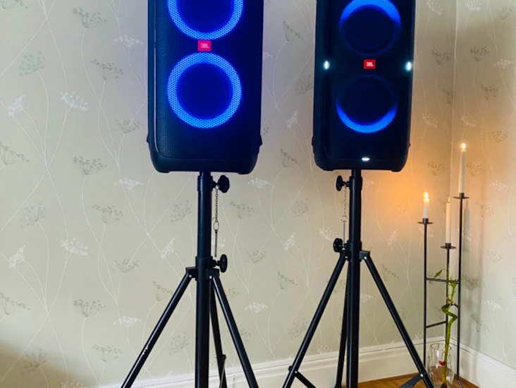 Jbl 310 partybox (2st) med stativ+mikrofon