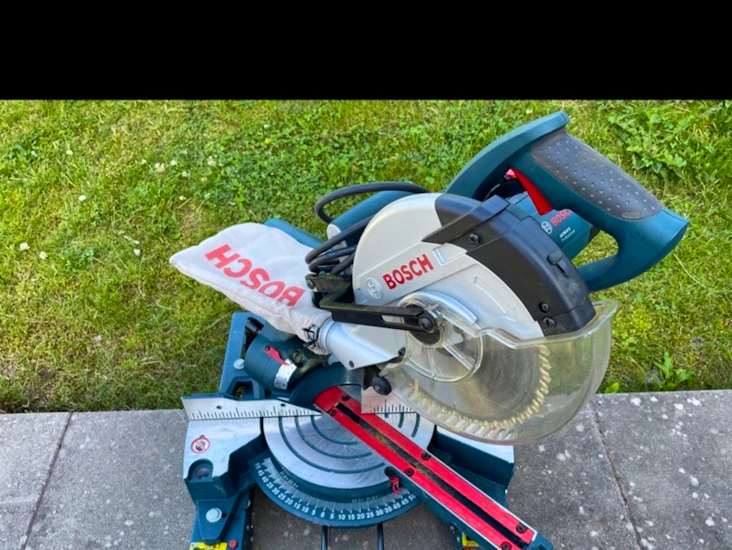 Bosch kap- & gersåg gcm 8s inkl. stativ