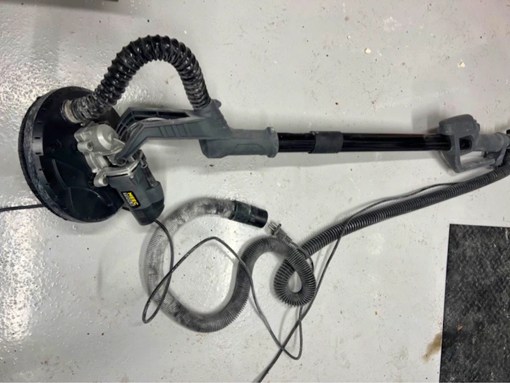 Giraffsliper for gips