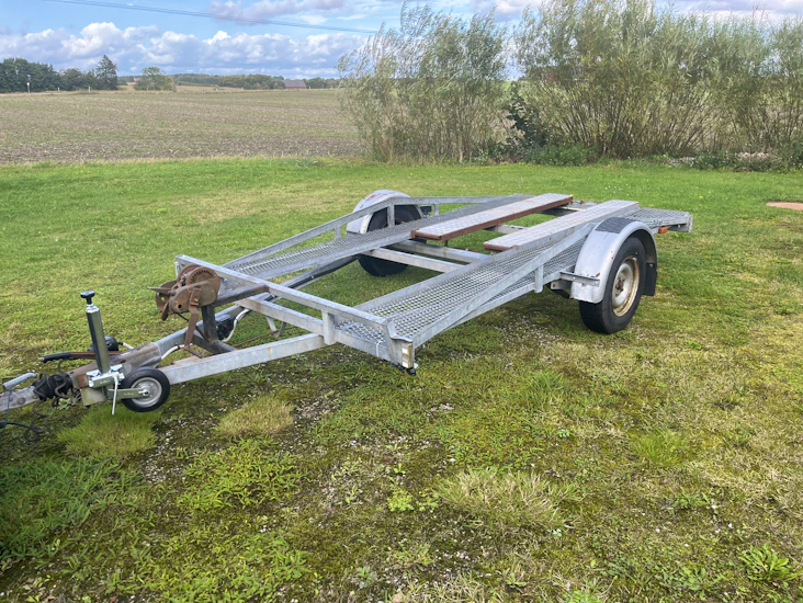 Biltransport 1300kg b-körkort