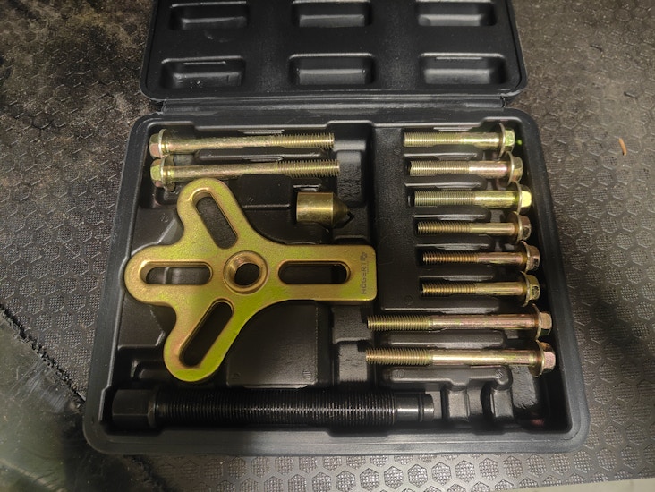 Hihnapyörän ulosvetäjä