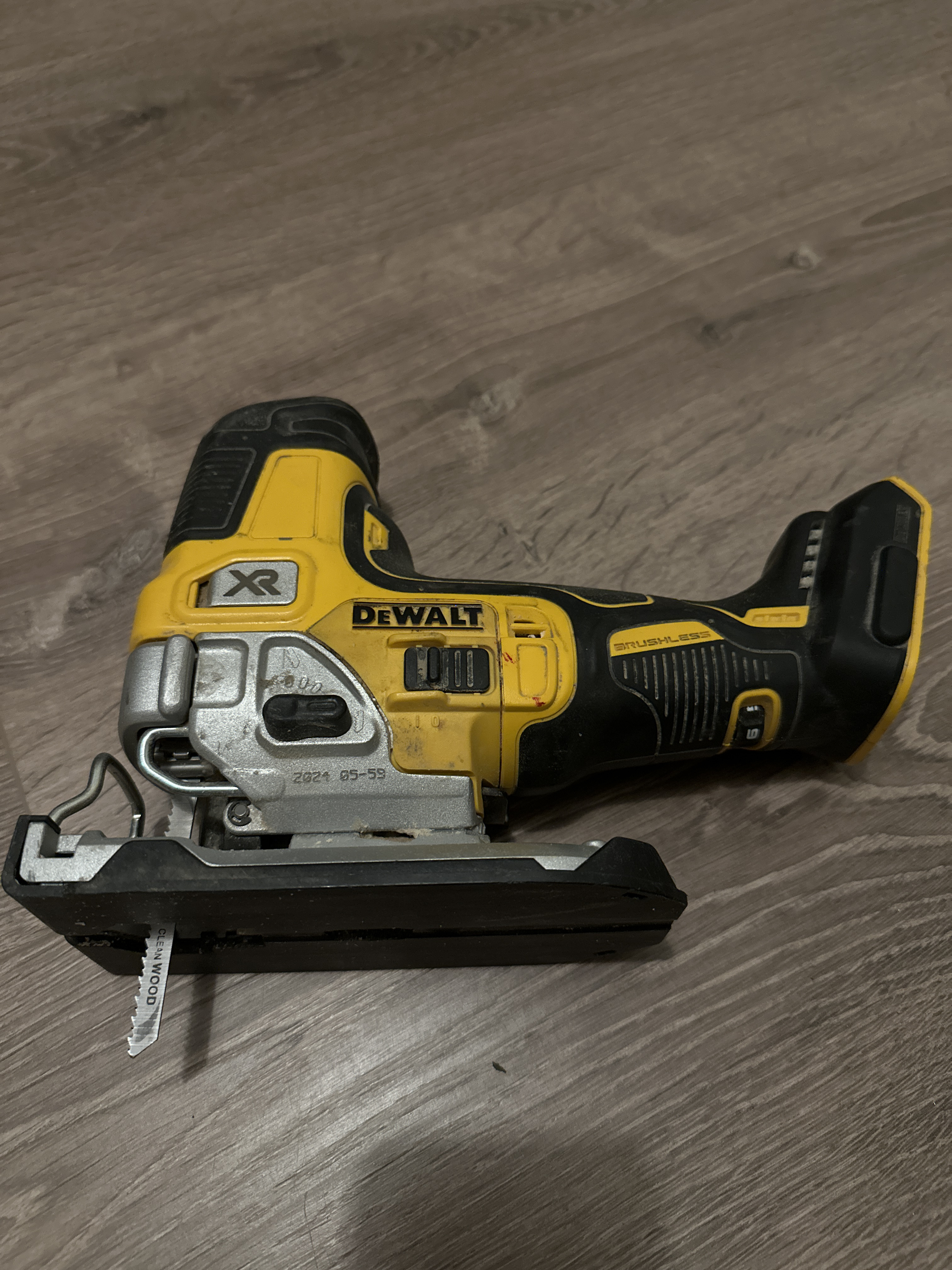 Dewalt stikksag