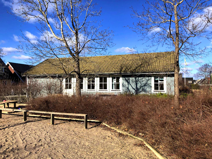 Rymlig och ljus kvarterstuga