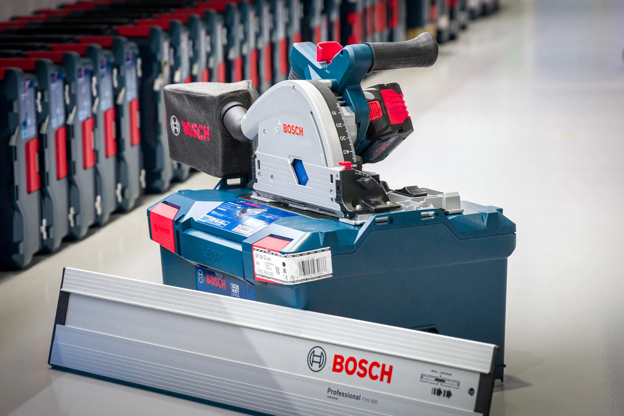 Bosch skinnesag med skinne