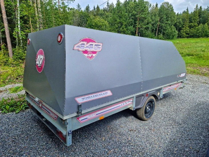 Stor kåpvagn 4p 445 inline