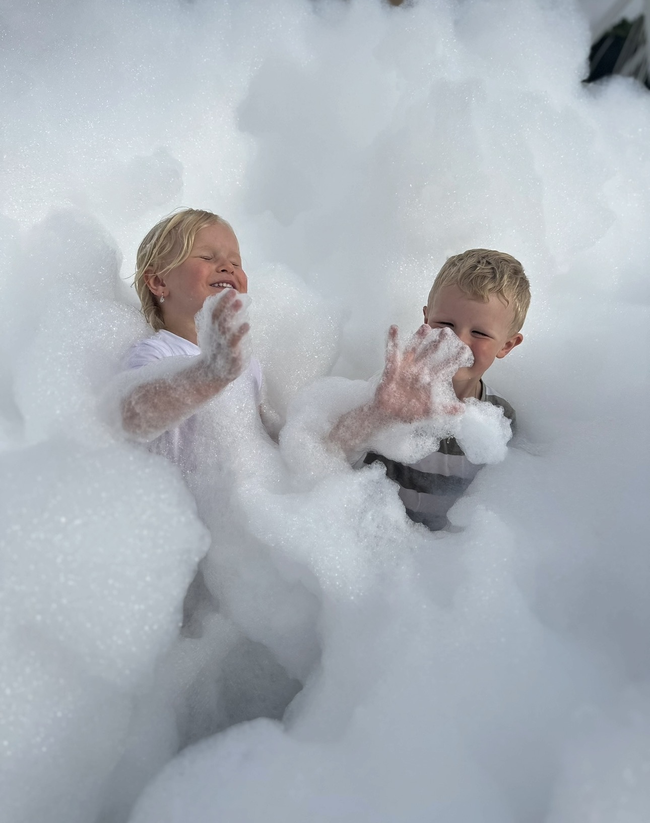 Skummaskin skumparty 