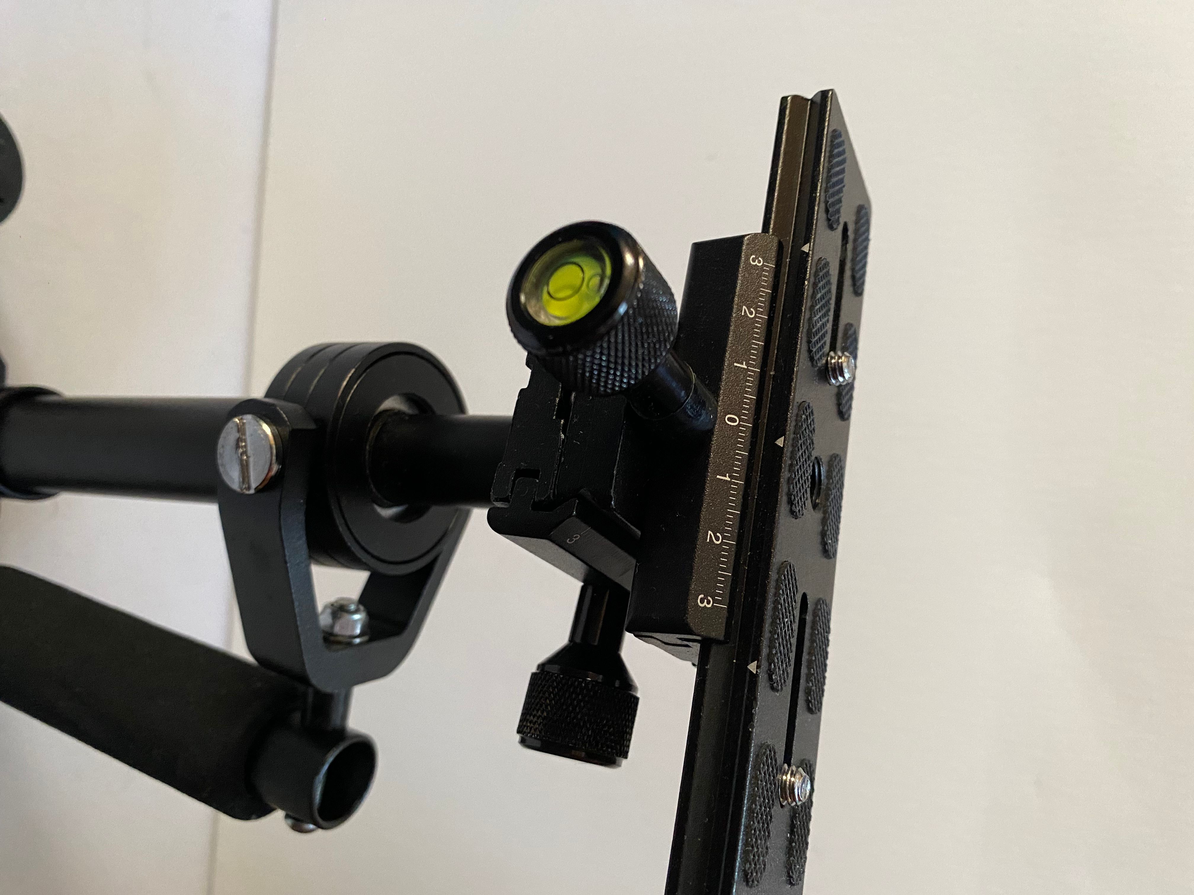 Dslr/video camera handheld stabiliser rig