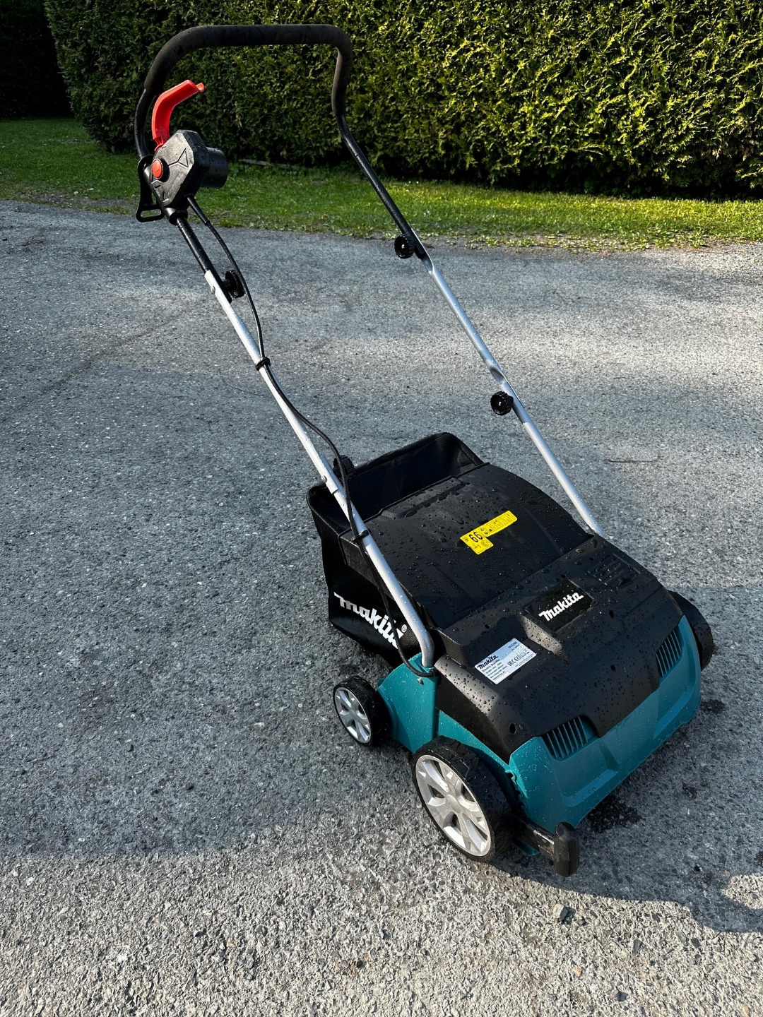 Makita uv3200 plenlufter og mosefjerner