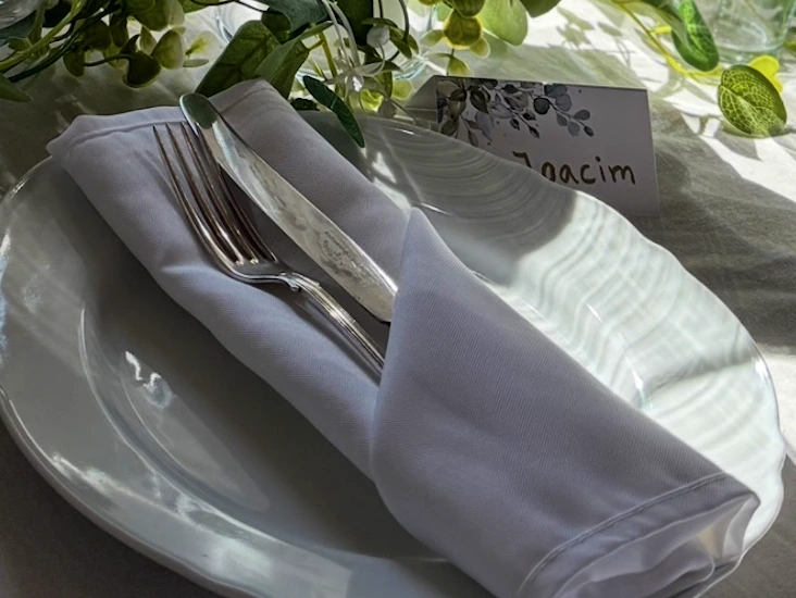 Servetter i vitt tyg, 70 st