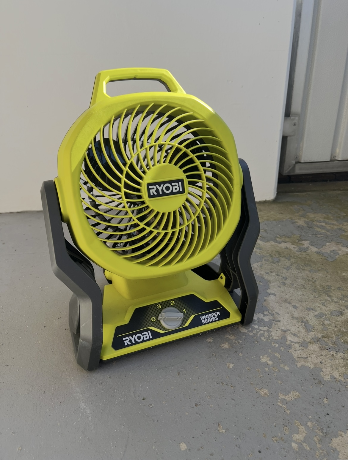 Ryobi batteridriven fläkt med batteri och laddare 