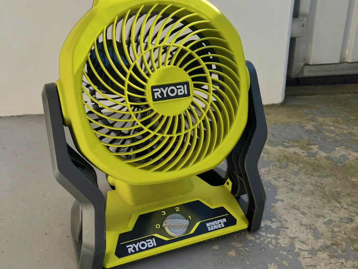 Ryobi batteridriven fläkt med batteri och laddare