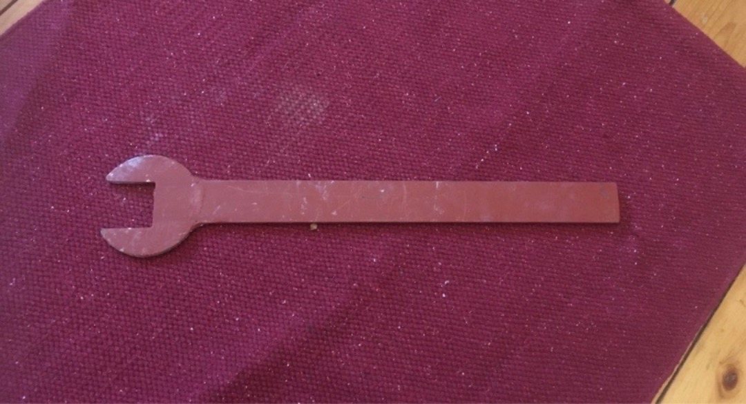 Stor fast nyckel 45 mm