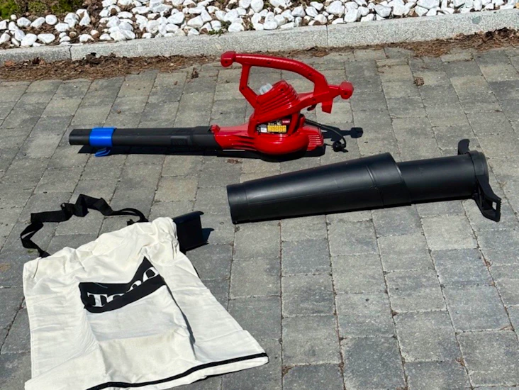 Elektrisk løvblåser/ suger