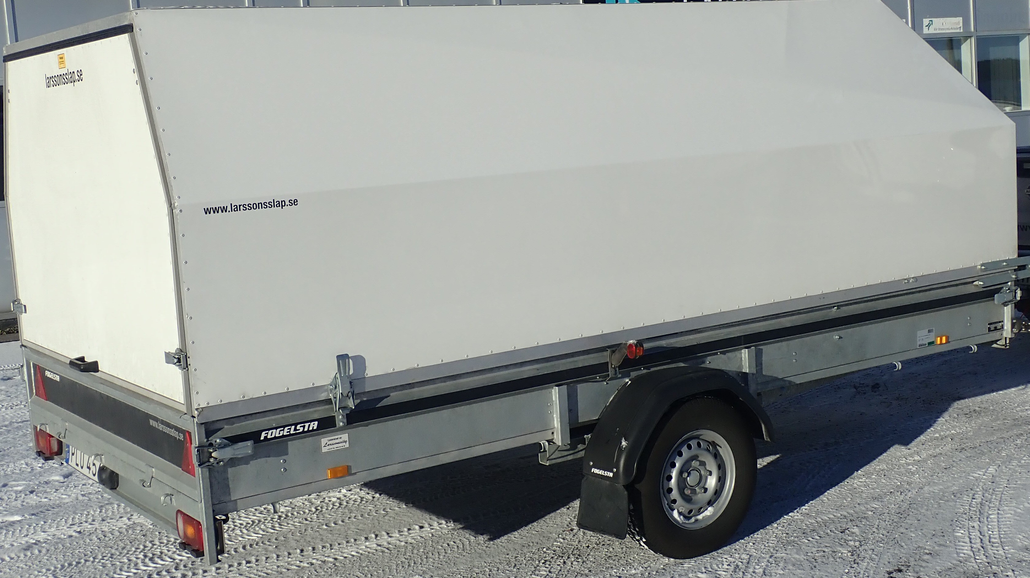 Kåpsläp fogelsta/thule 1250