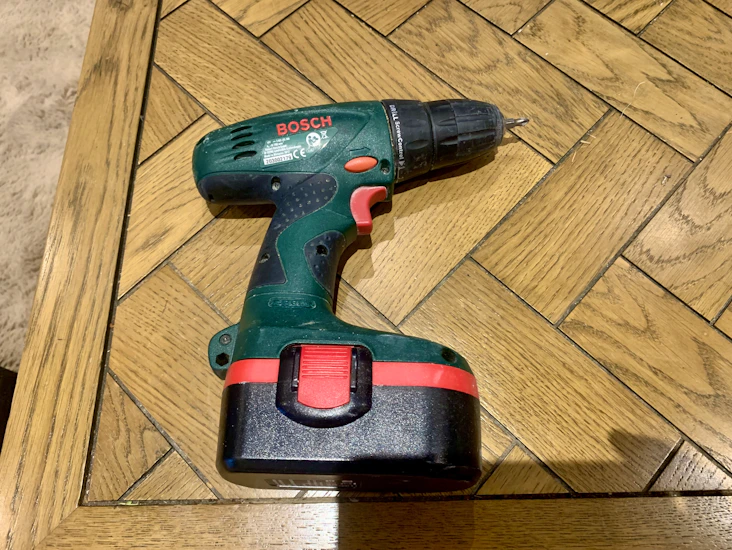Bosch easy drill 18v-40 18v drill driver