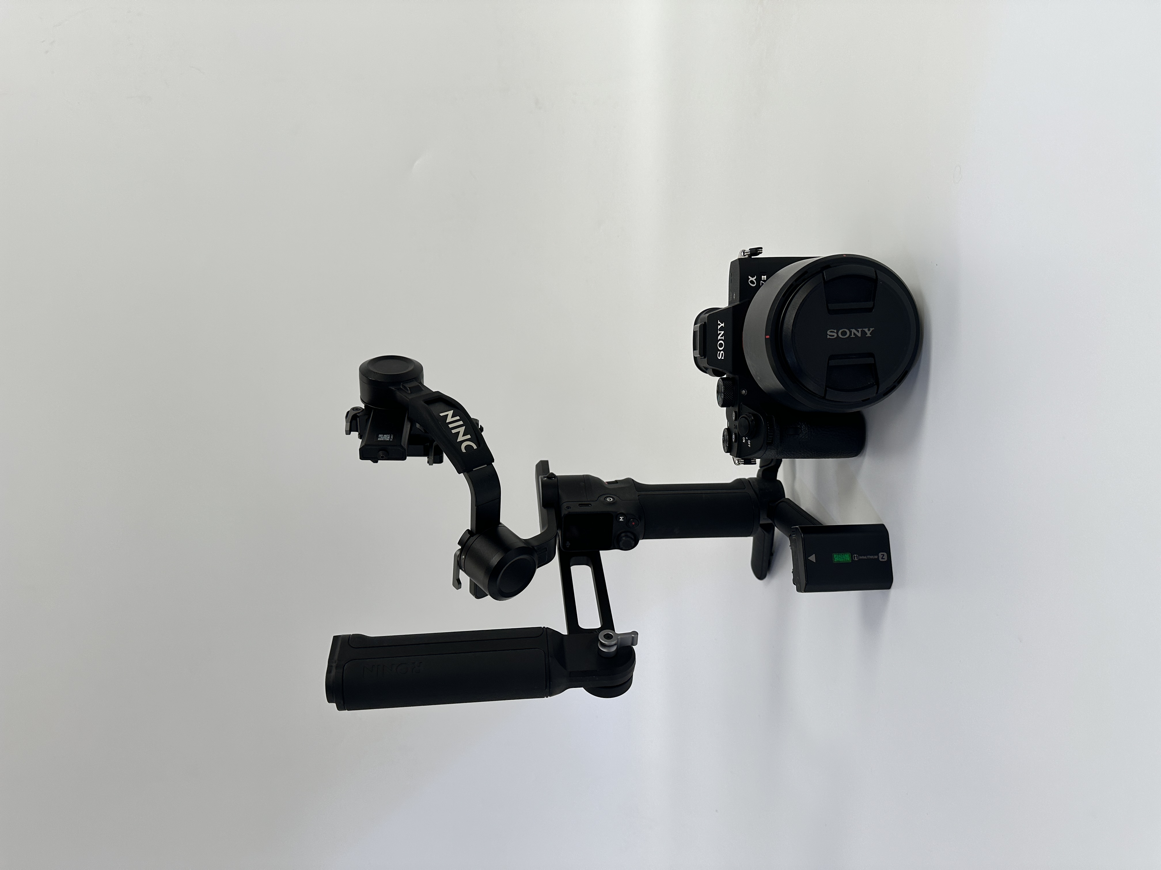 Sony a7iii + sony 85mm f1.8 with rs3 mini gimbal 