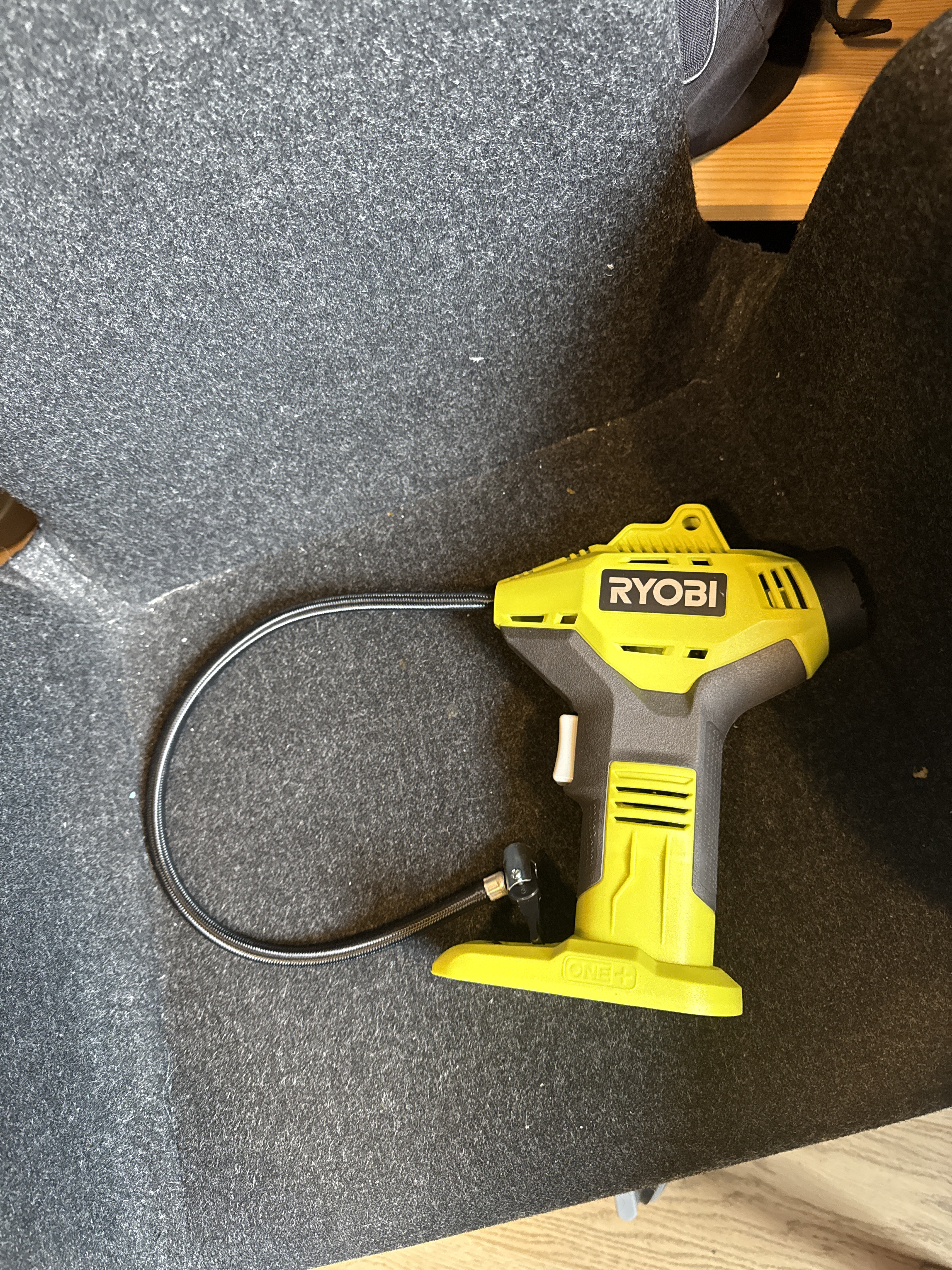 Ryobi kompressor