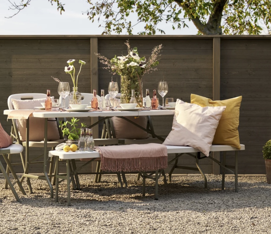 Hopfällbara bord och bänkar