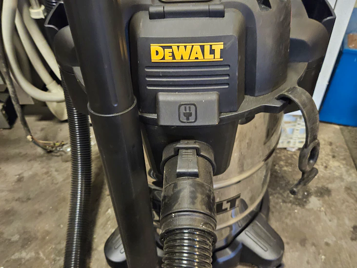 Dewalt
grovdammsugare