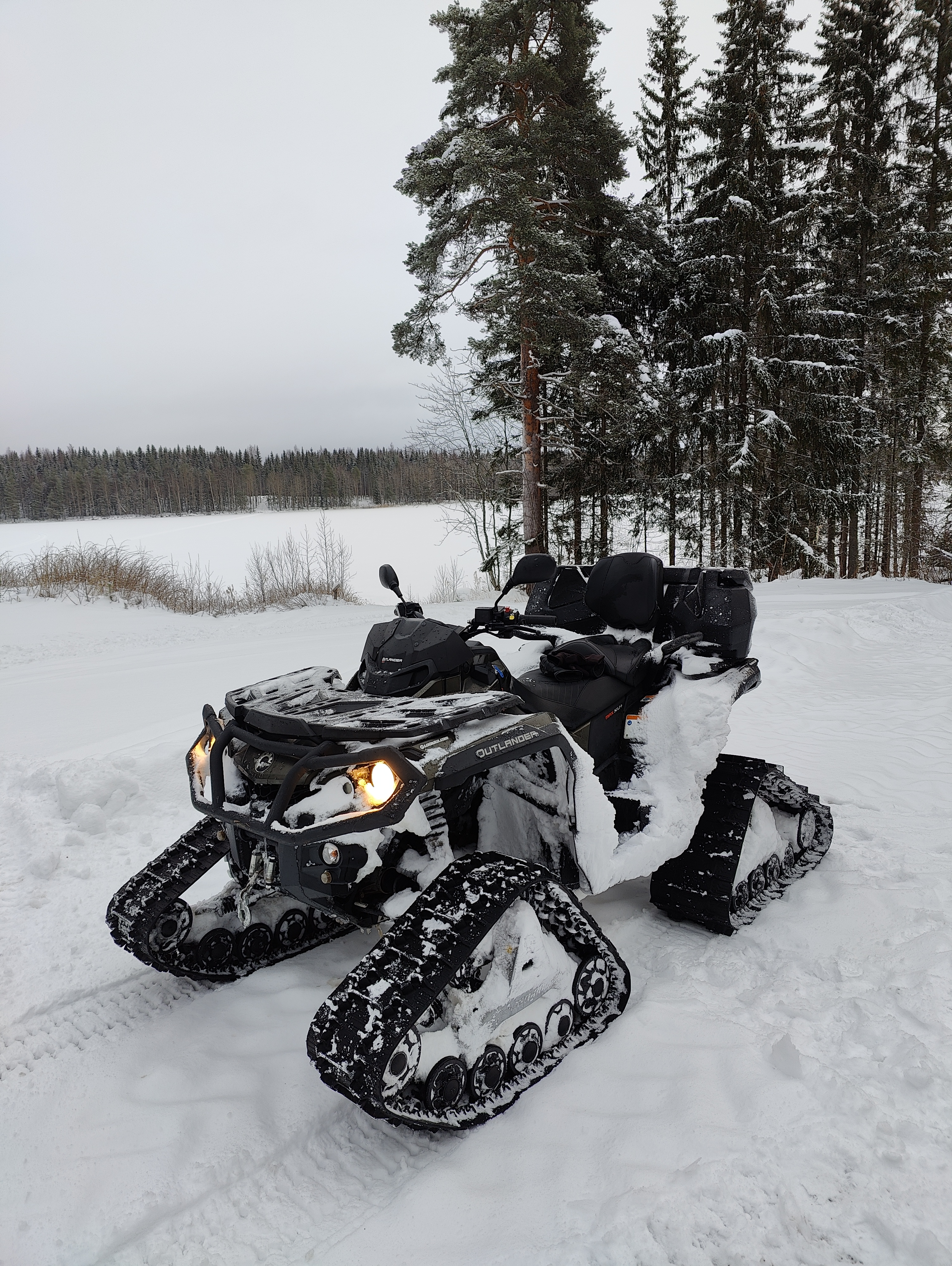 Can am outlander max 650 4x4
