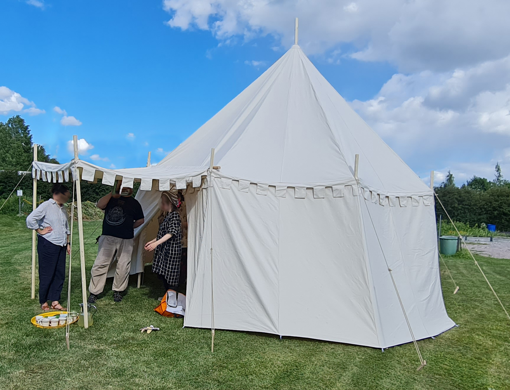 Medeltida tält / paviljong / lajvtält / kalastält 6m diameter