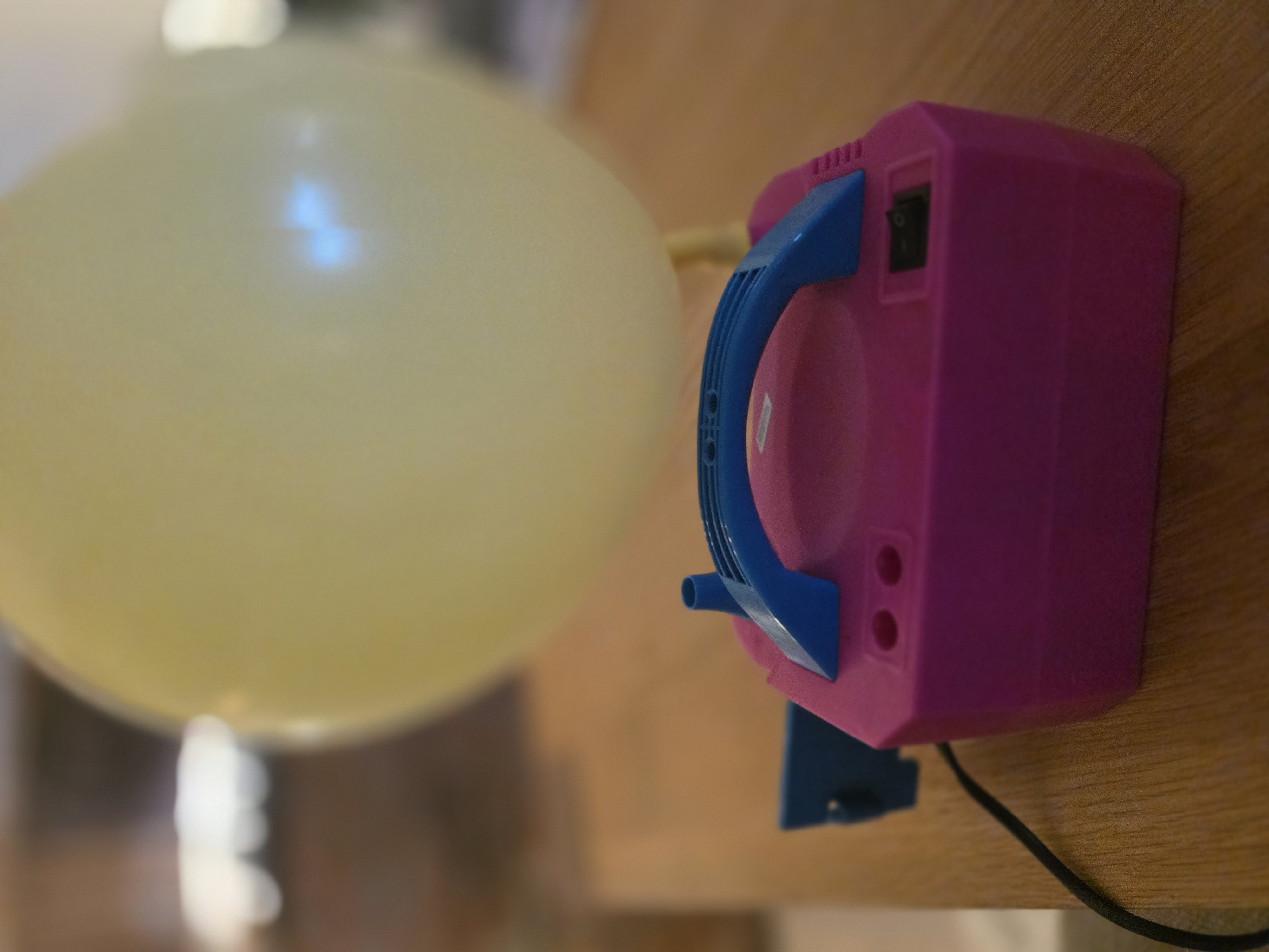 Elektrisk ballongpumpe med to dyser – enkel og rask