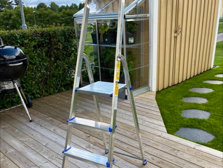 Trappstege, fyra steg, 1,4 meter