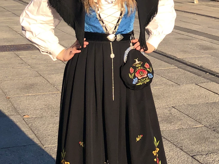 Rogalandsbunad - jelsamønster med tilbehør