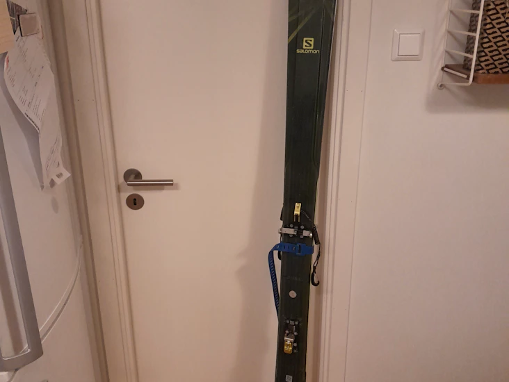 Lätta topptursskidor pinbindning 184cm