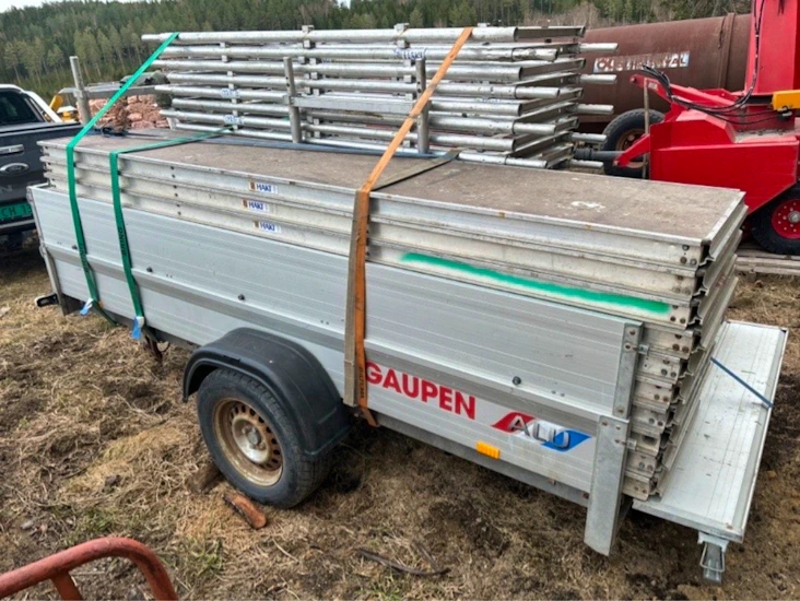 Haki lettstillas ca 80 kvm på henger