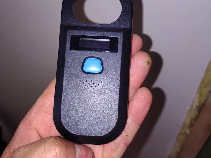 Chip läsare för katt