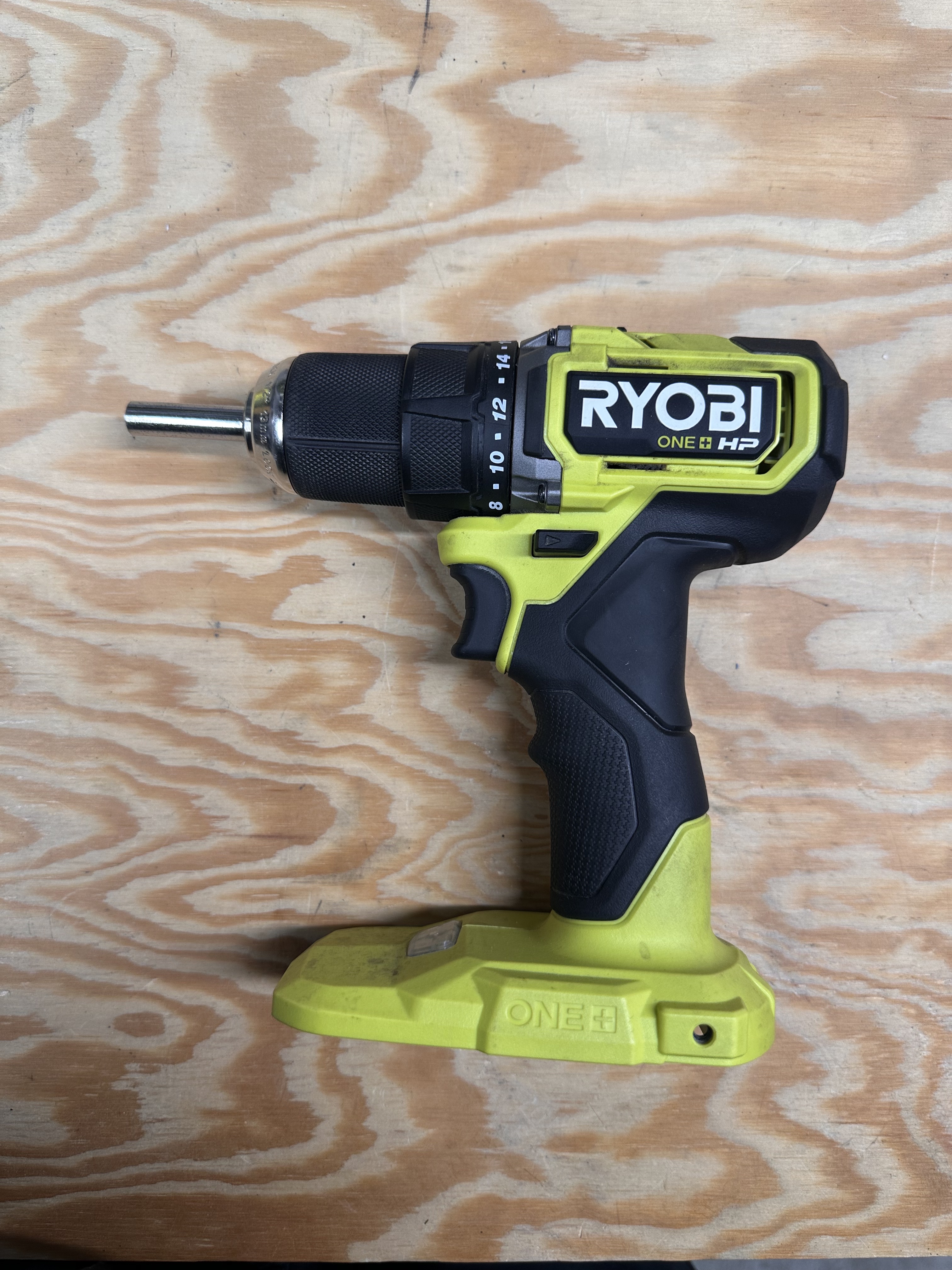 Ryobi skrutrekker