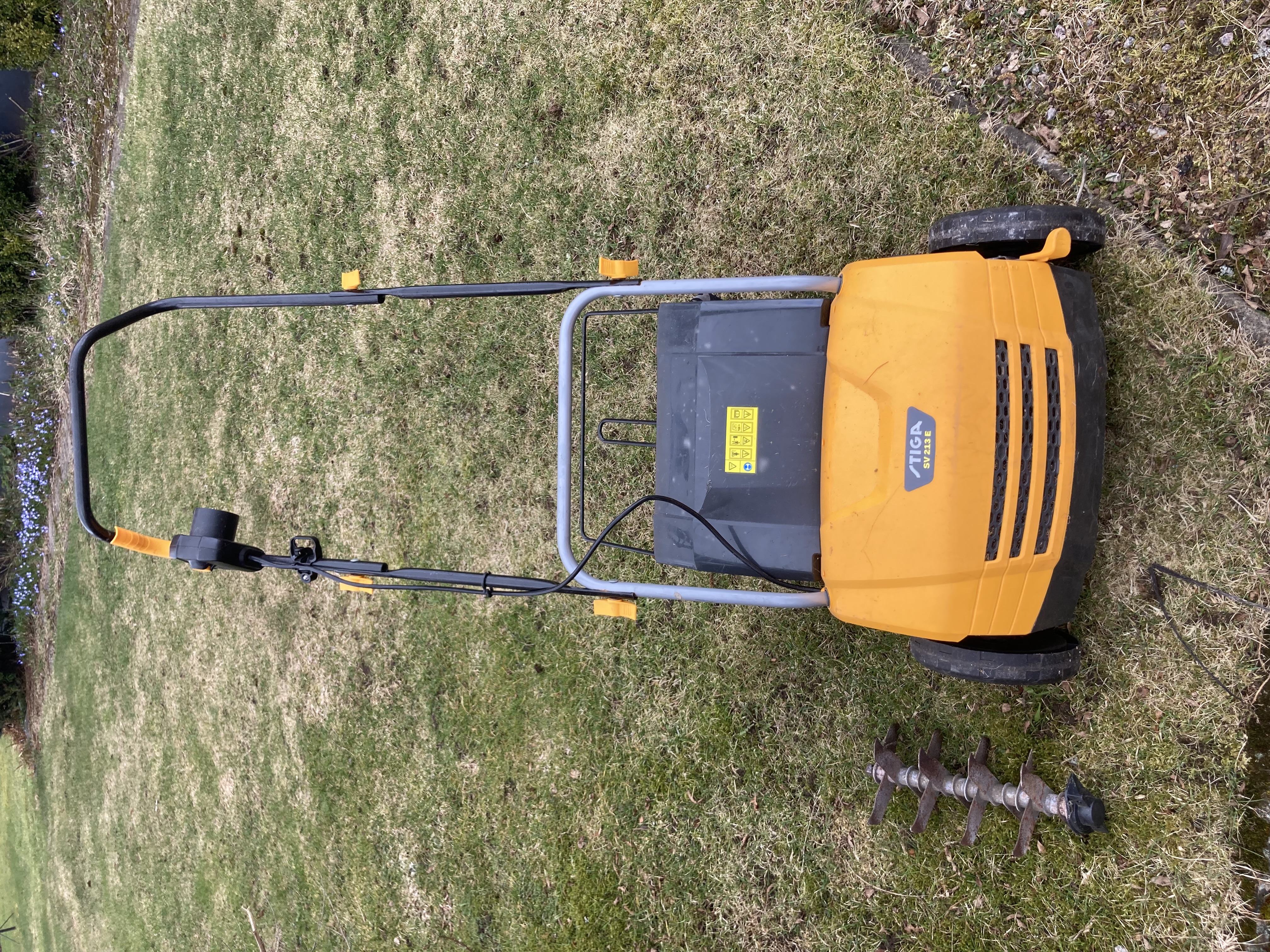 Vertikalskärare/mossrivare stiga sv 213 e