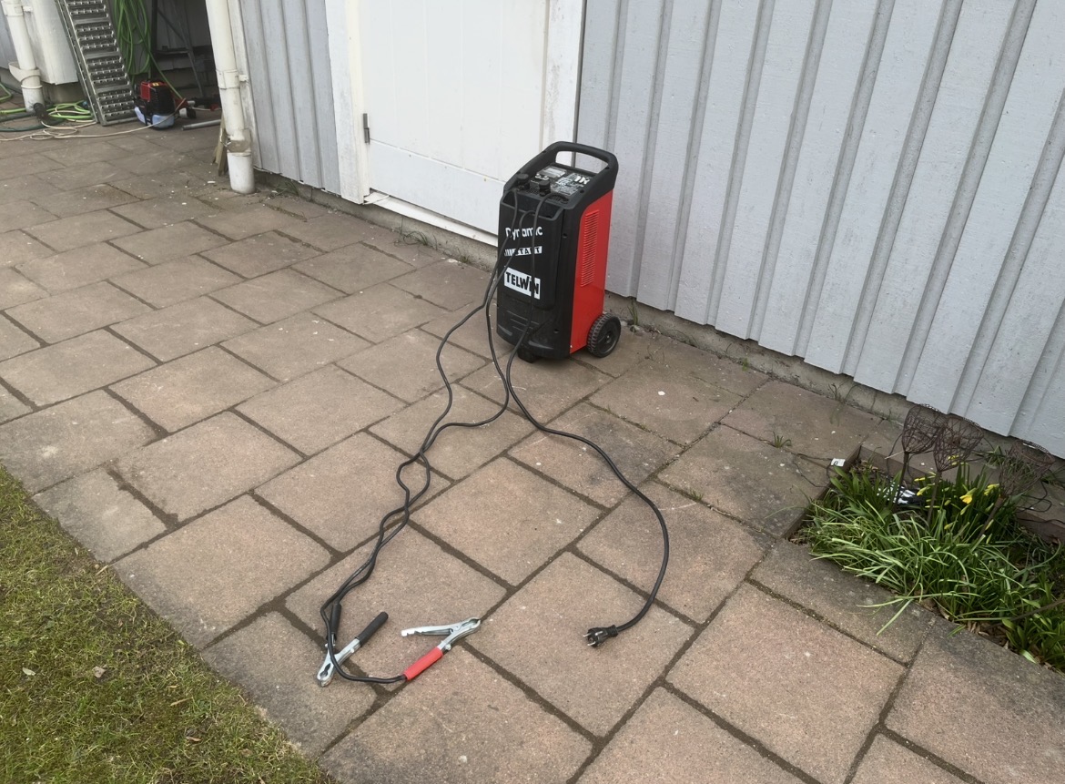 Batteriladdare - starthjälp. 12v/24v