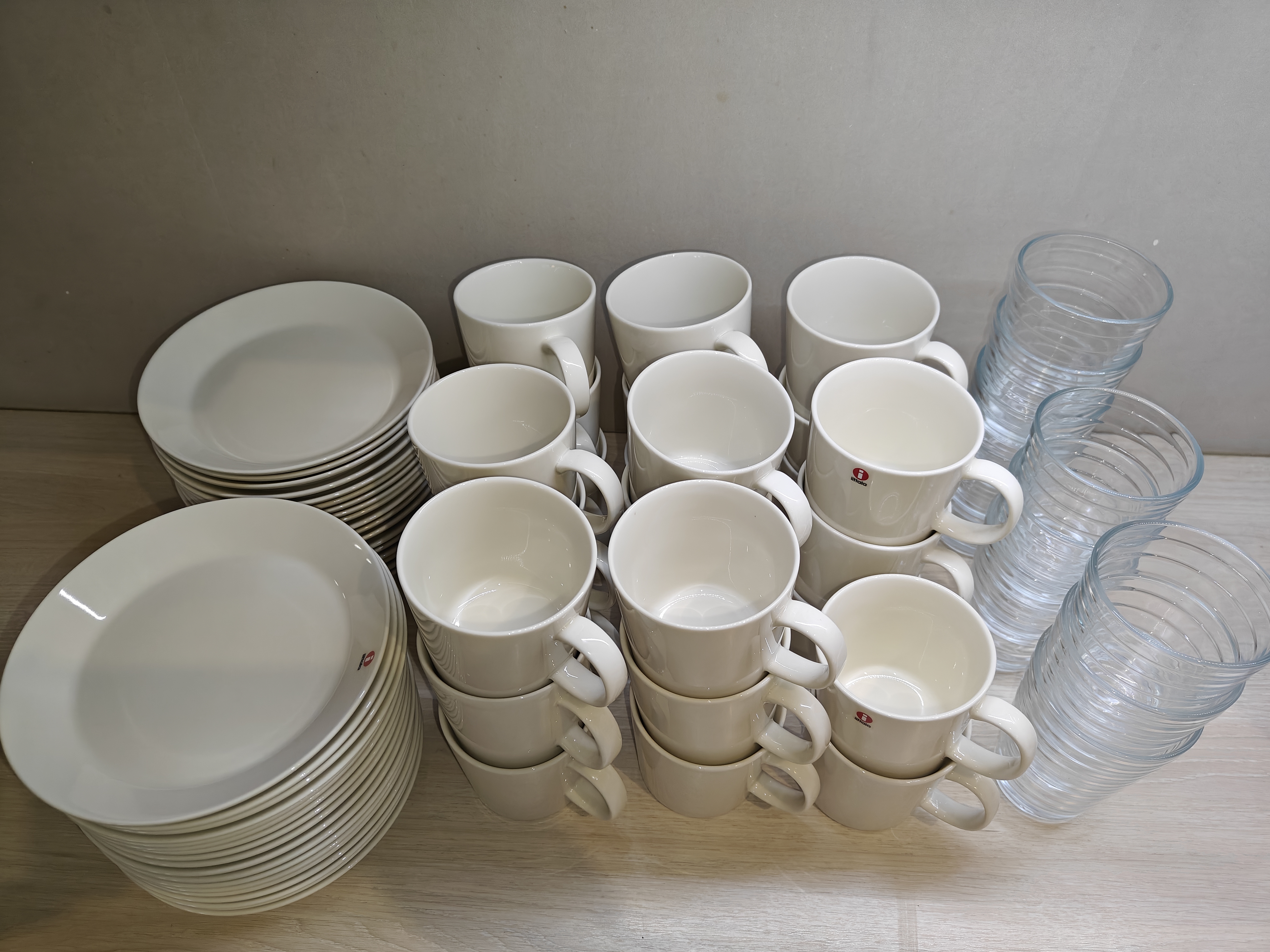 Kahviastiasto 26-36 hlö