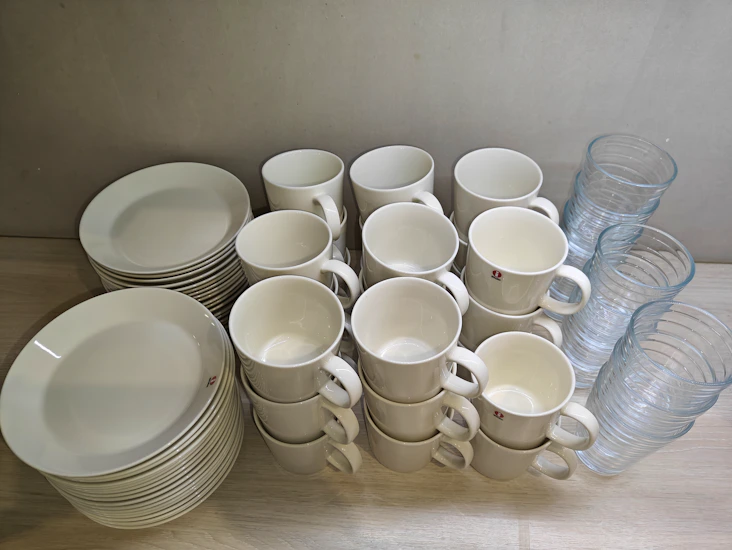 Kahviastiasto 26-36 hlö