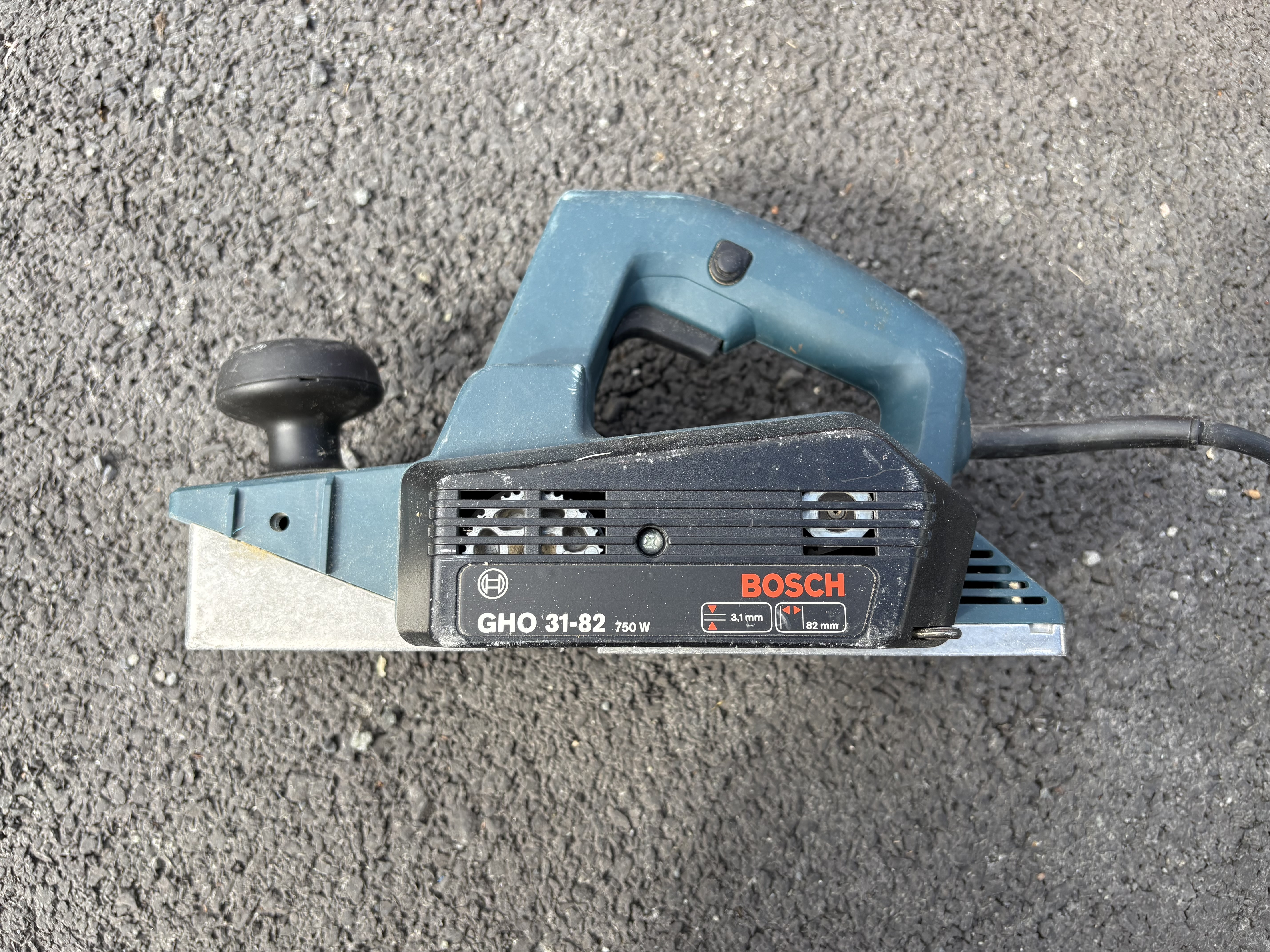 Bosch gho 31-82 elhøvel – proff håndhøvel til leie