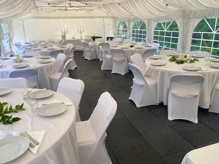 Hyr runda bord i nacka hyr runda bord i täby runda bord i värmdö