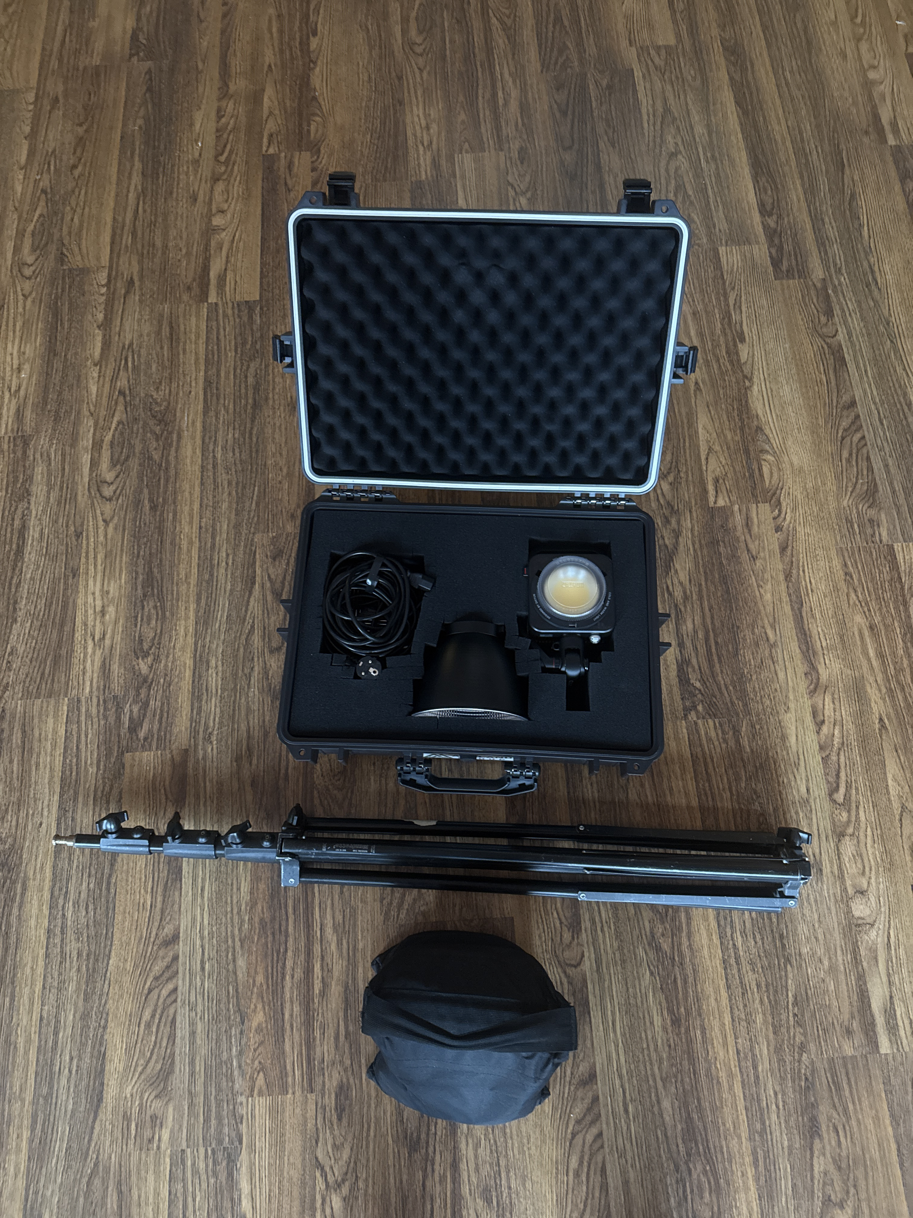 Zhiyun molus g300 + stativ + sansäck