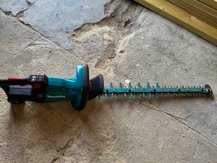 Makita hekksaks 18v