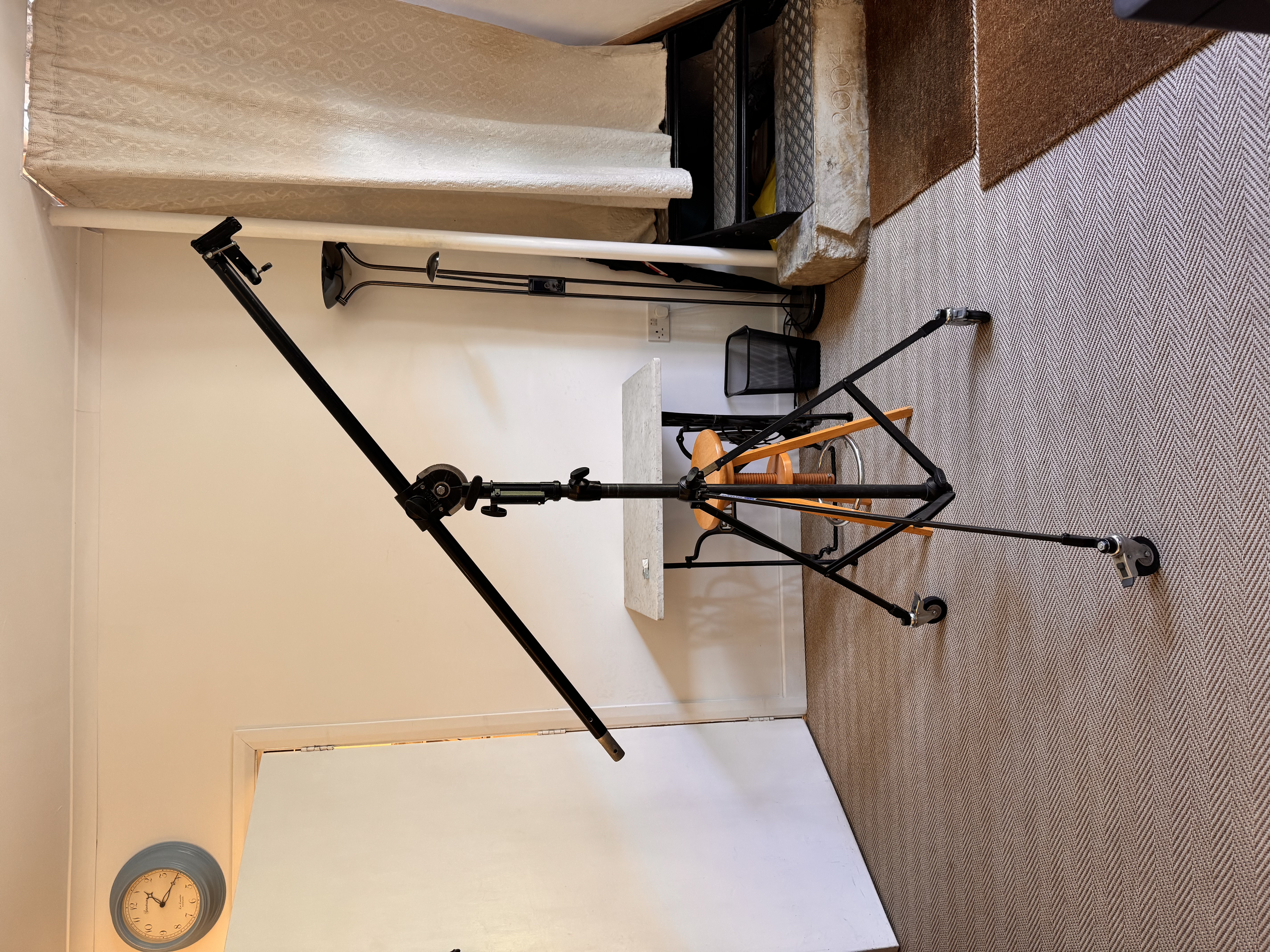 Large lighting stand 