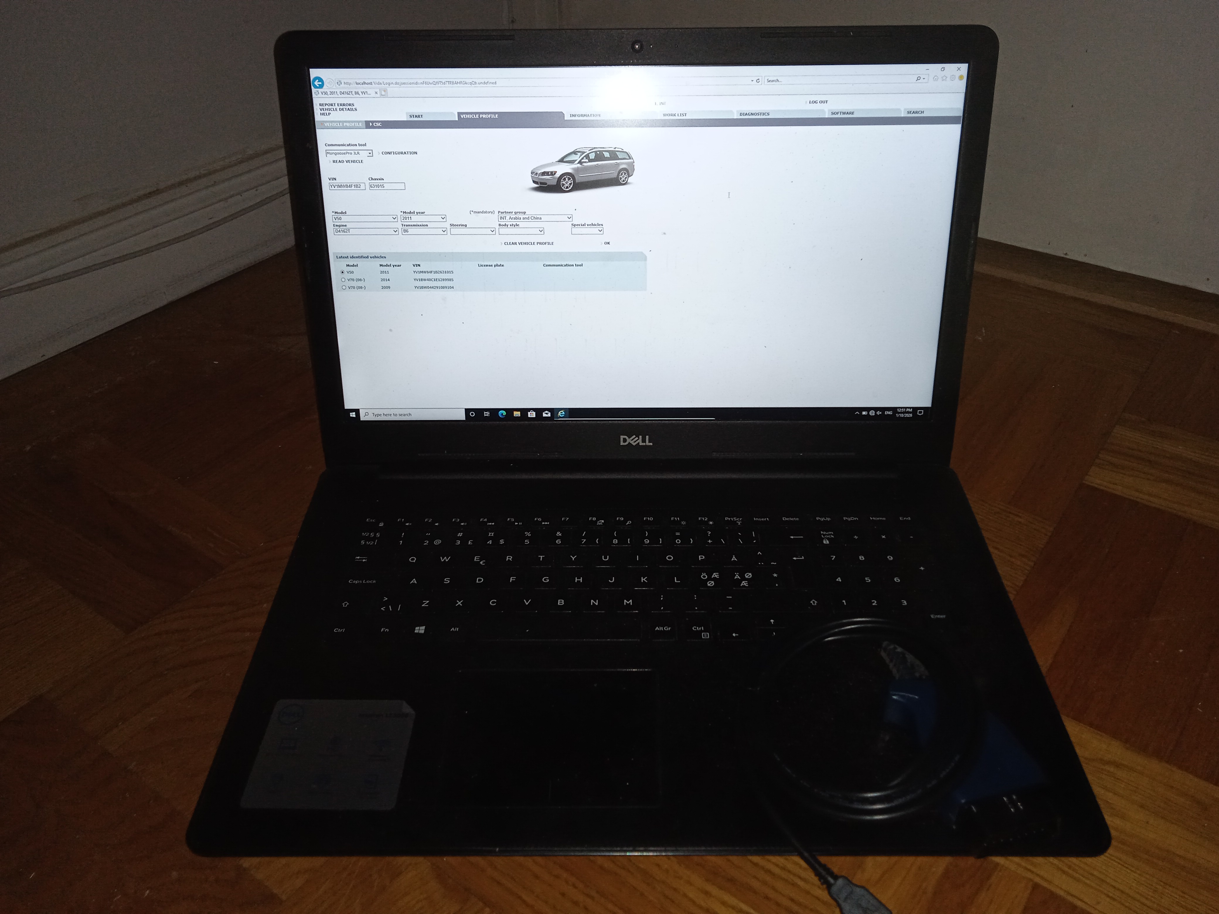 Volvo vida felkodsläsare och laptop