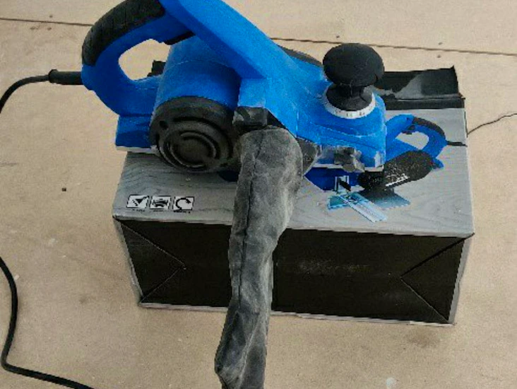 Planhyvel inför golvläggning - 650w