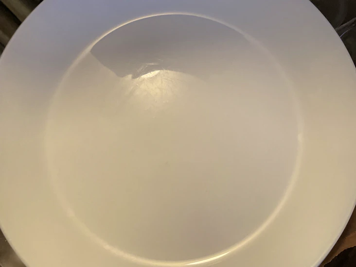 50 vita ikeatallrikar i porslin