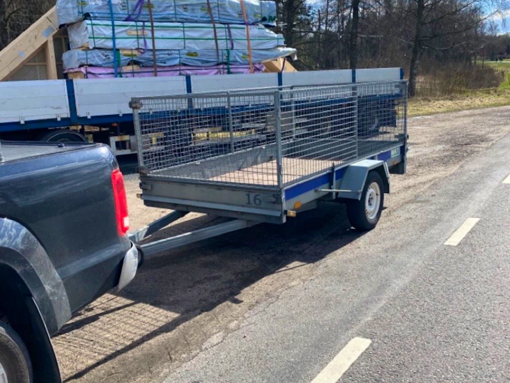 Bromsat gallersläp 1300 kg