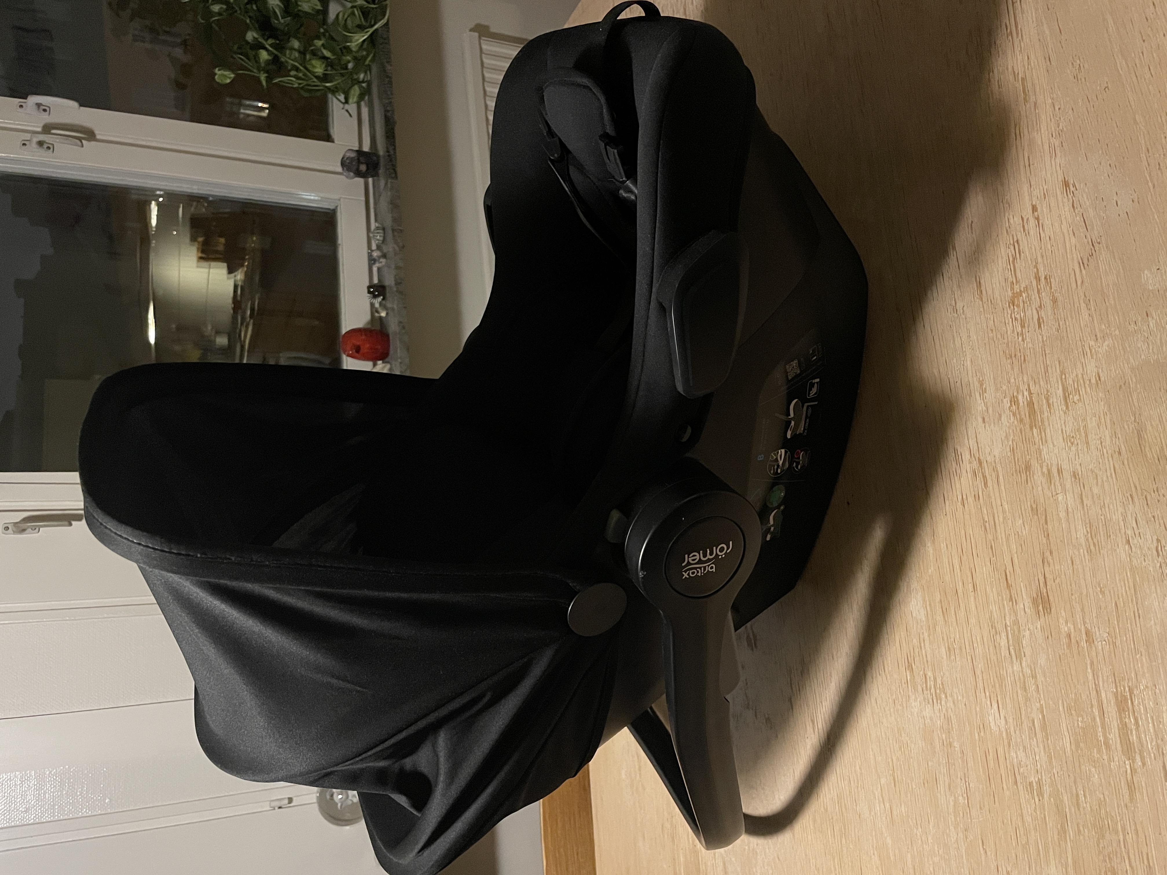 Britax römer babyskydd / bilbarnstol