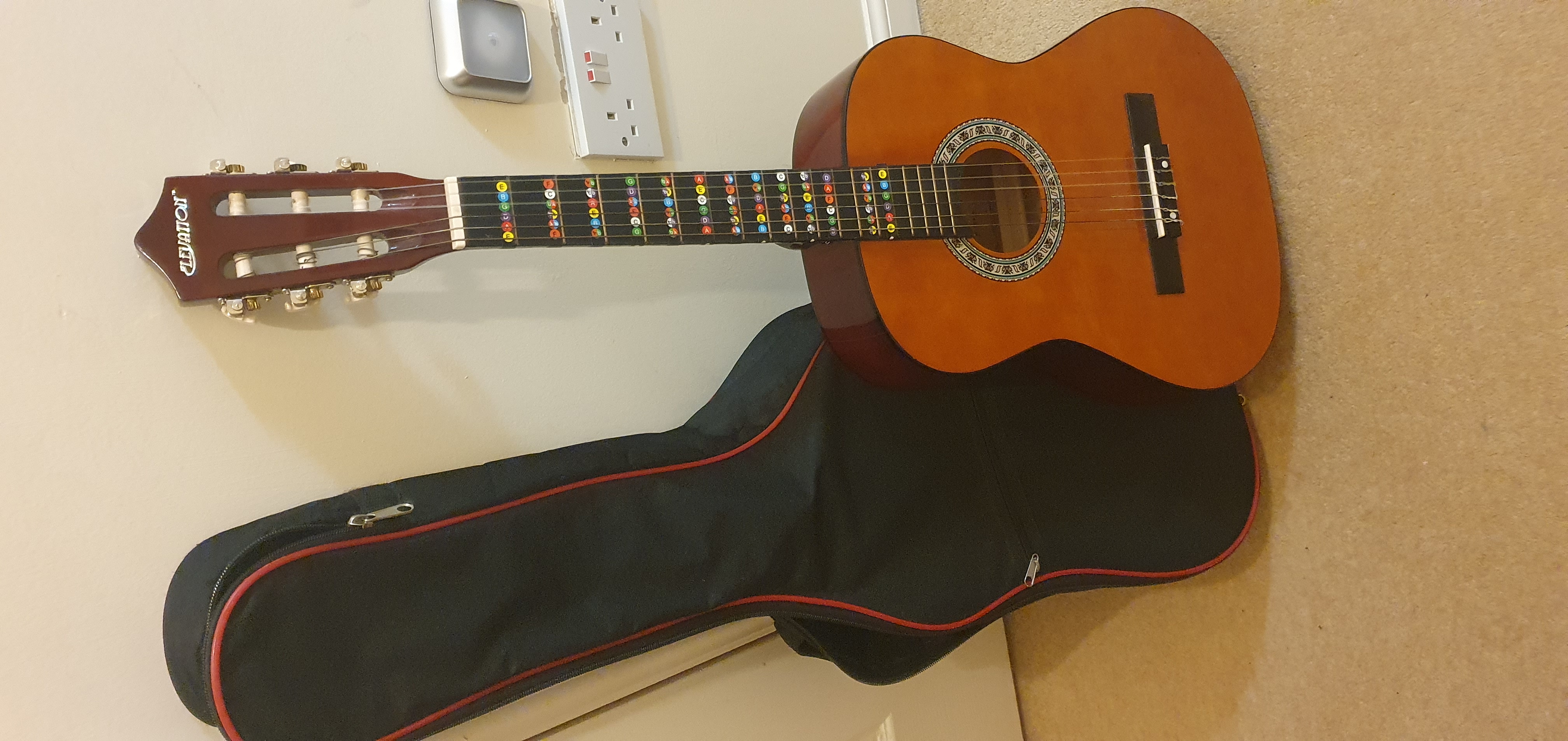 Acoustic guitar + carry case size 3/4