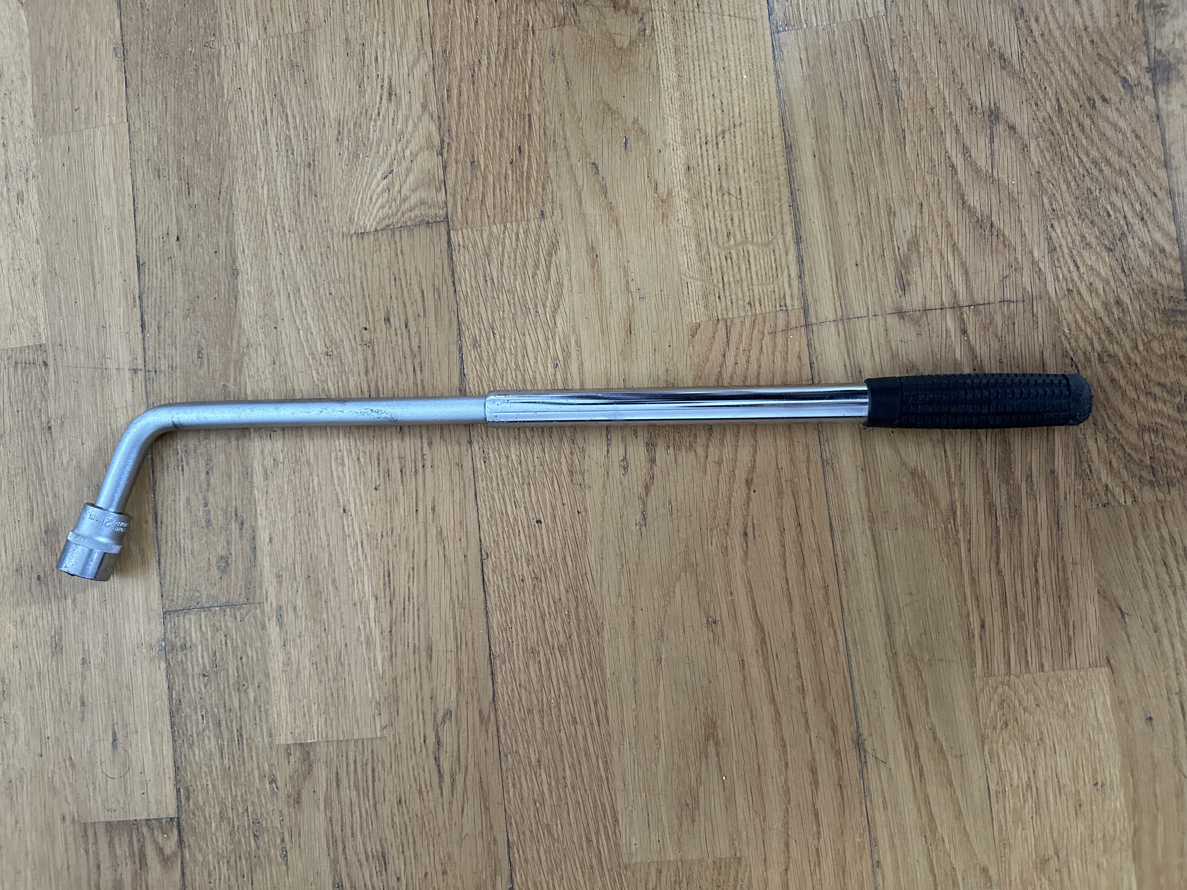 Rengasavain, pyöränmutteriavain 21mm